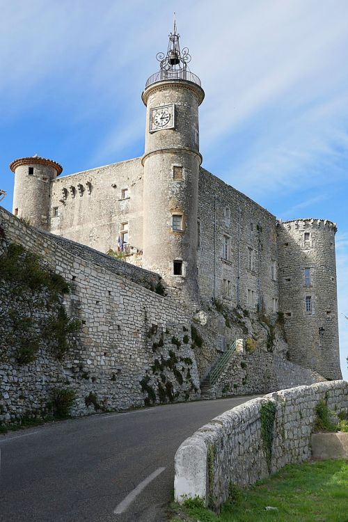 chateau castle lussan