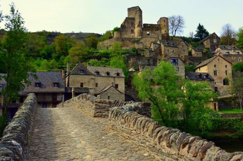château de belcastel aveyron castle
