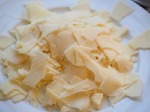 cheese grated gouda