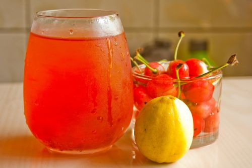 cherries juice lemon