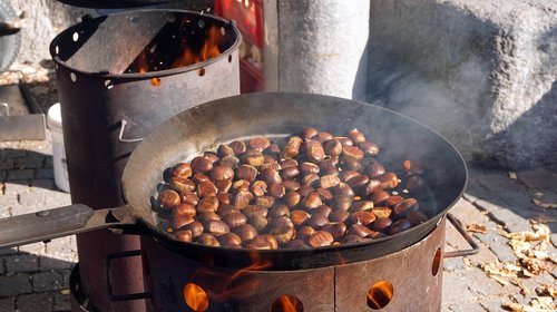 chestnut  roast  törggelen