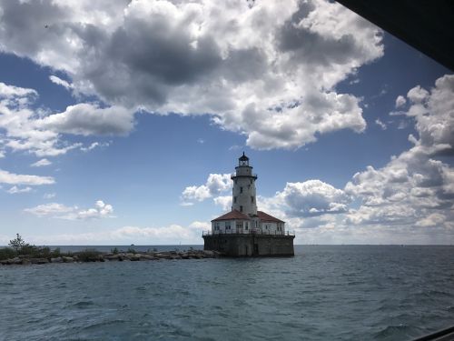 chicago navy pier lighthouse