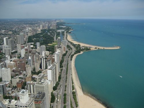 chicago skyline shoreline