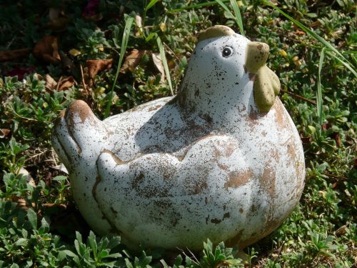 chicken garden figure