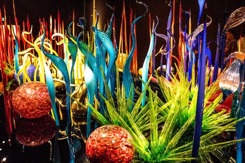 chihuly  glass  tourism