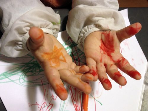 child hands fingers