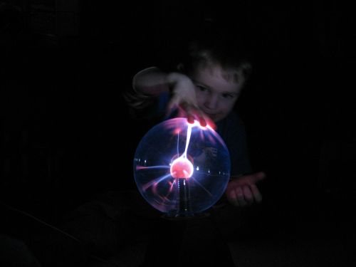 child curious plasma ball