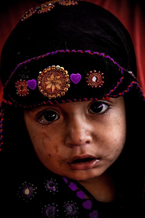 child afghan refugee