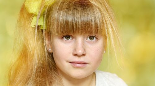 child girl blond