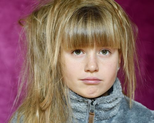 child girl blond