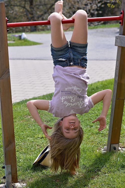 child girl gymnastics