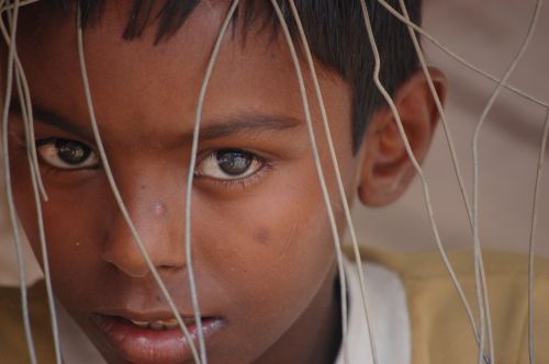 child indian grid