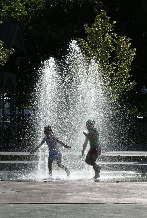 children water fountain
