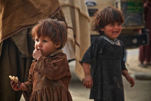 children crying eating