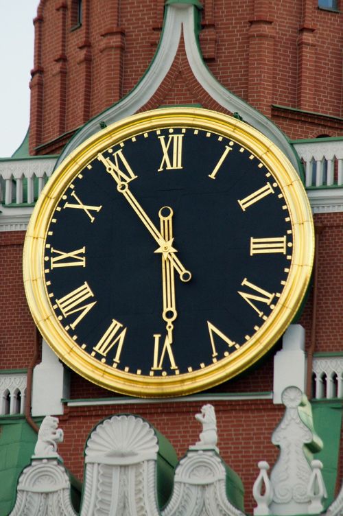 chime the kremlin clock