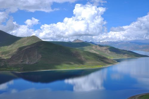 china tibet yamdrok lake