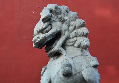 china  lion  red