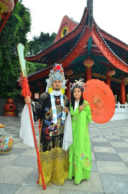 chinese temple costumes