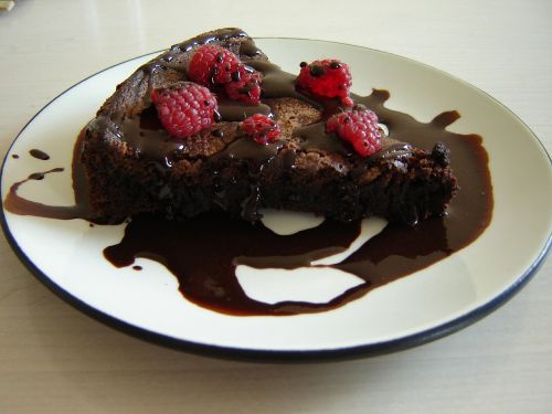 chocolate cake raspberry dessert