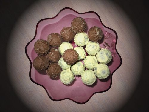 chocolates chocolate truffle