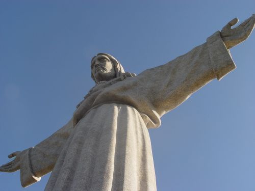 christ the king almada monument