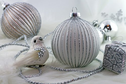 christmas  balls  decoration