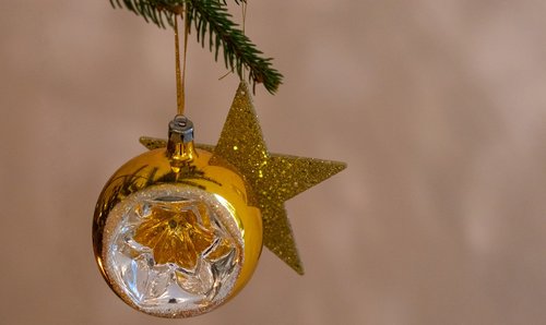 christmas decorations  christmas ornament  star