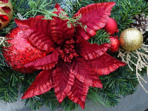 Christmas Flower With Baubles