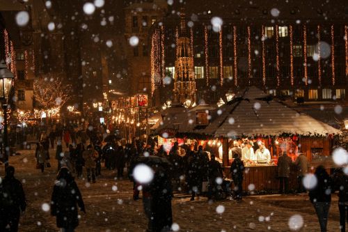 christmas market snow winter