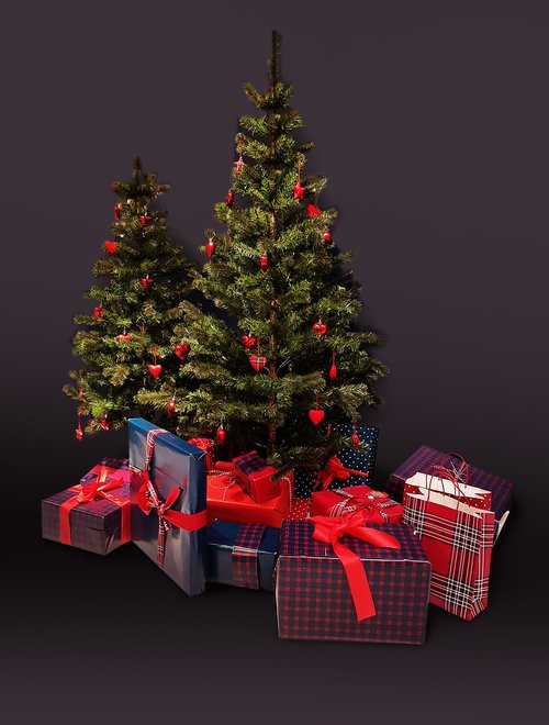 christmas tree  gifts  christmas