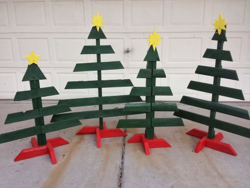 christmas trees pallet wood