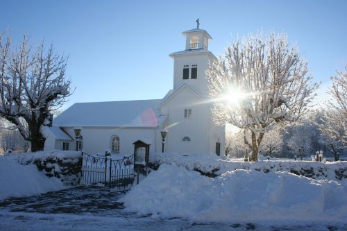 church sunshine winter