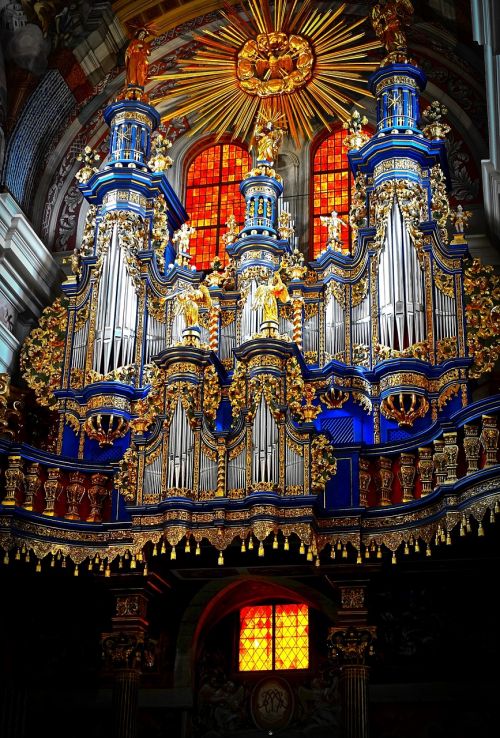 church organ music