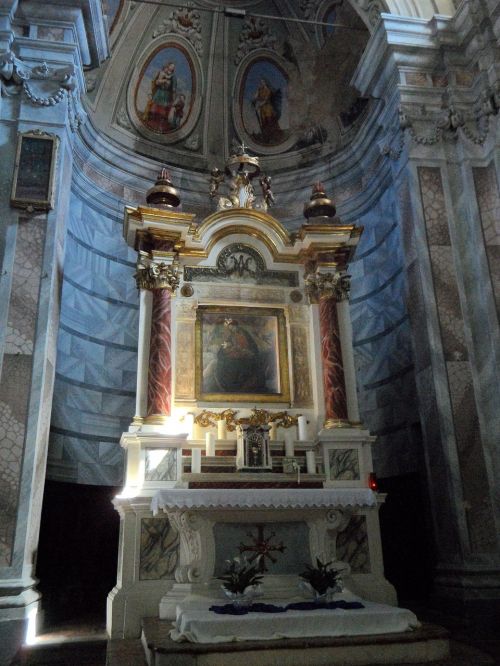 church altar sanctuary