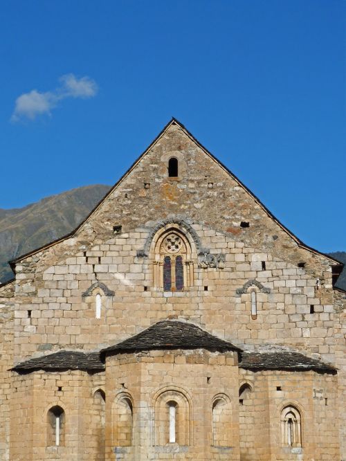 church apse tredós