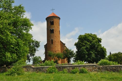 church monument romanesque style