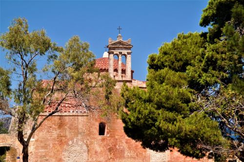 church historically architecture