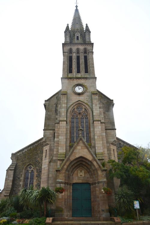 church religious monuments architecture