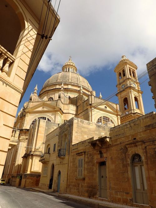 church square malta