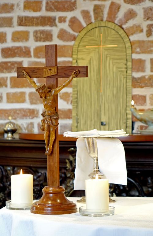 church traditional cross