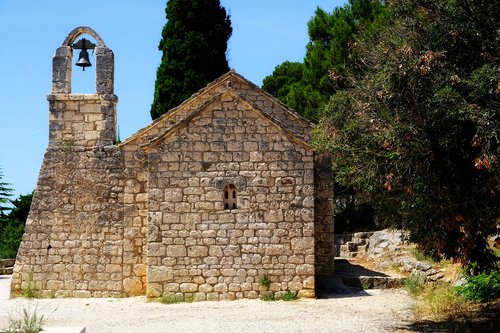 church  chapel  building