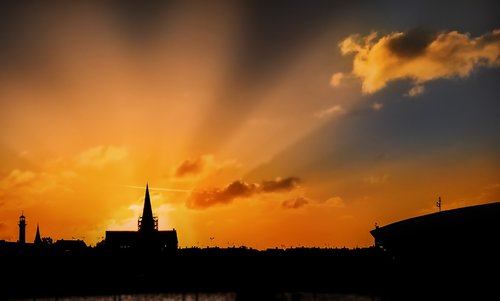 church  sunrise  rays