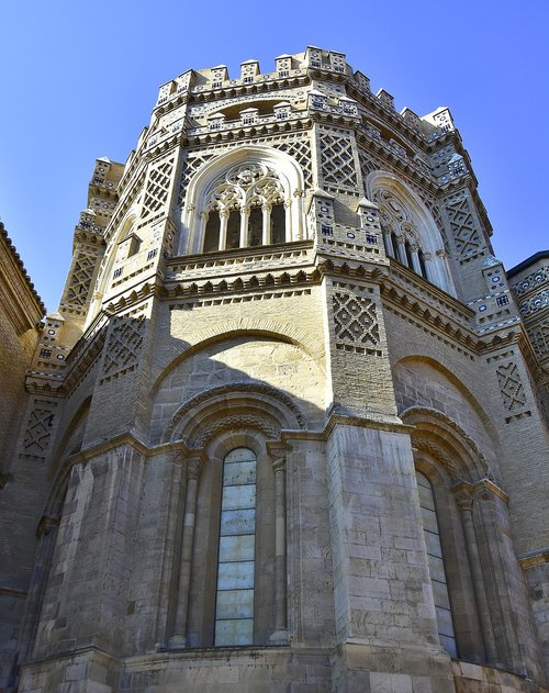 church  monument  architecture