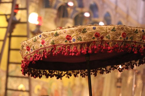 church  umbrella  ladder