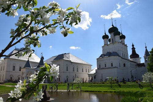 church  sky  dome