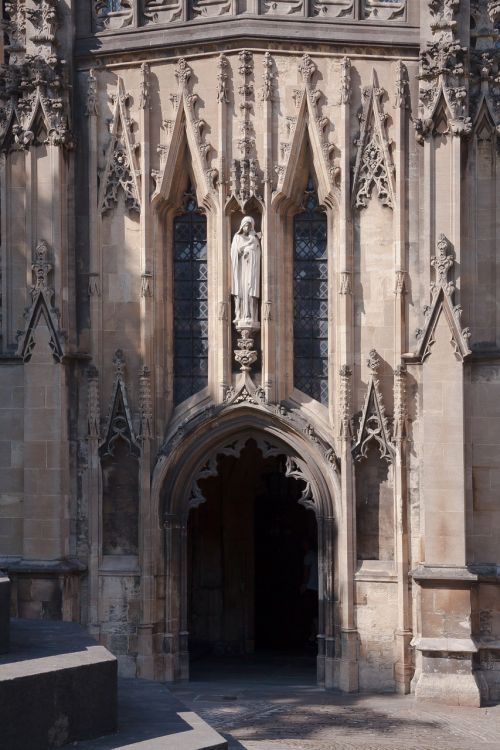 church portal input