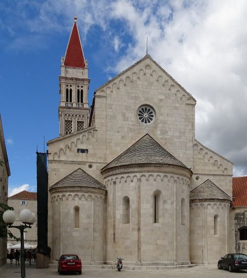 church trogir croatia