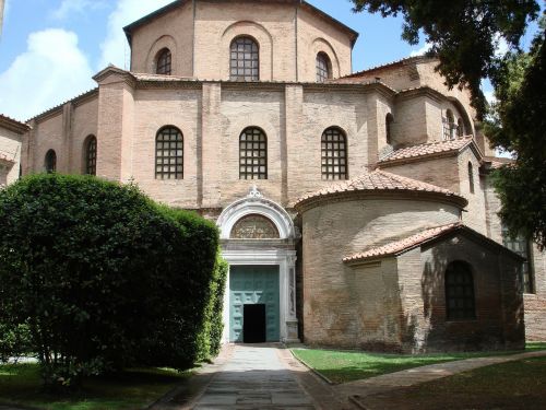 church italy medieval