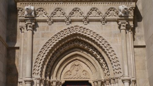 church budapest arch