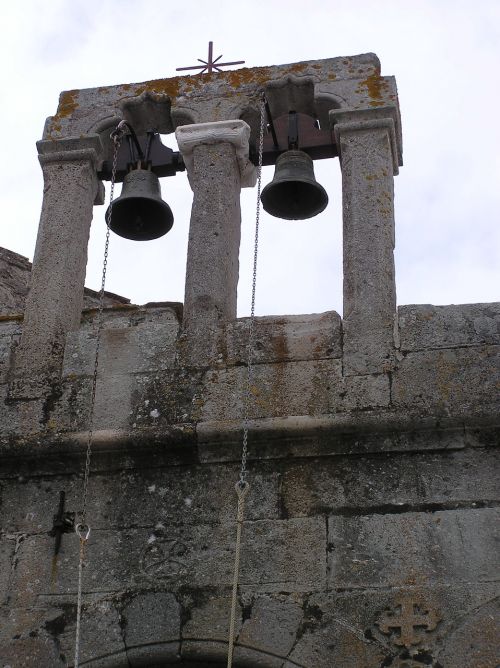 church bells mt etna ruin